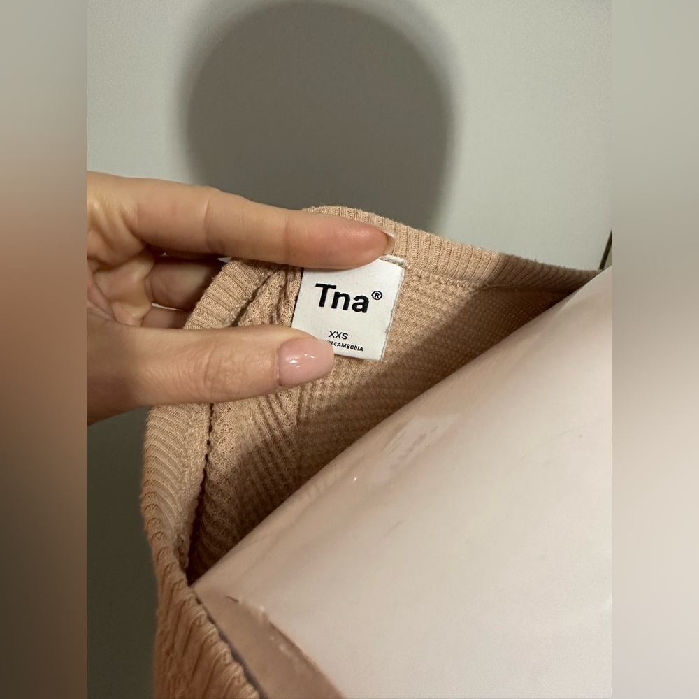 Aritzia TNA Adler Waffle Thermal Dusty Rose - Picture 6 of 7